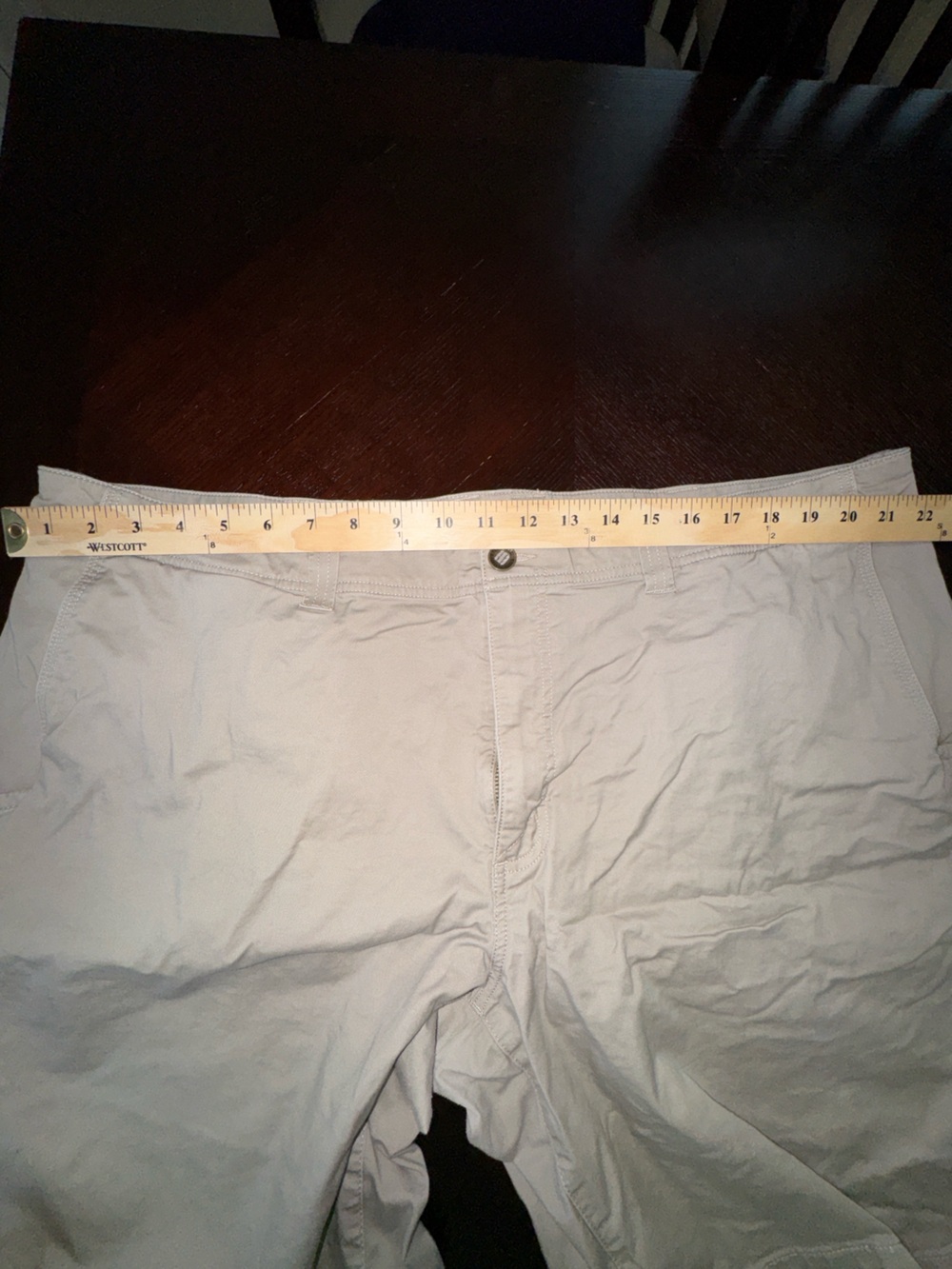 5.11 Tactical Men's Shorts, Beige, Size 44, 9” Inseam - Picture 3 of 5